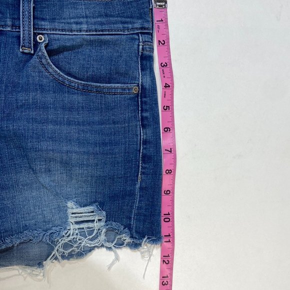 Levi’s Women's Denim Shorts Blue - Size 28 - Picture 8 of 8